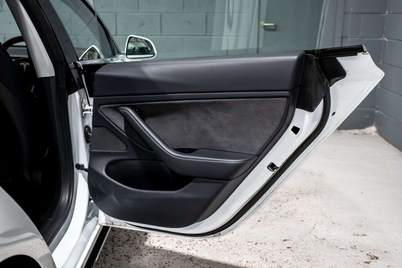 2019 TESLA MODEL 3 2019 TESLA MODEL 3