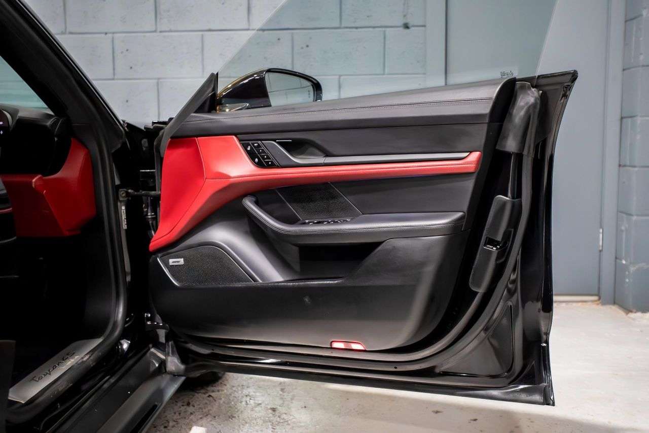 2020 PORSCHE TAYCAN 2020 PORSCHE TAYCAN