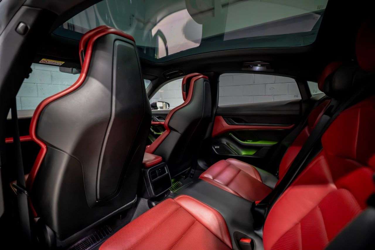 2020 PORSCHE TAYCAN 2020 PORSCHE TAYCAN