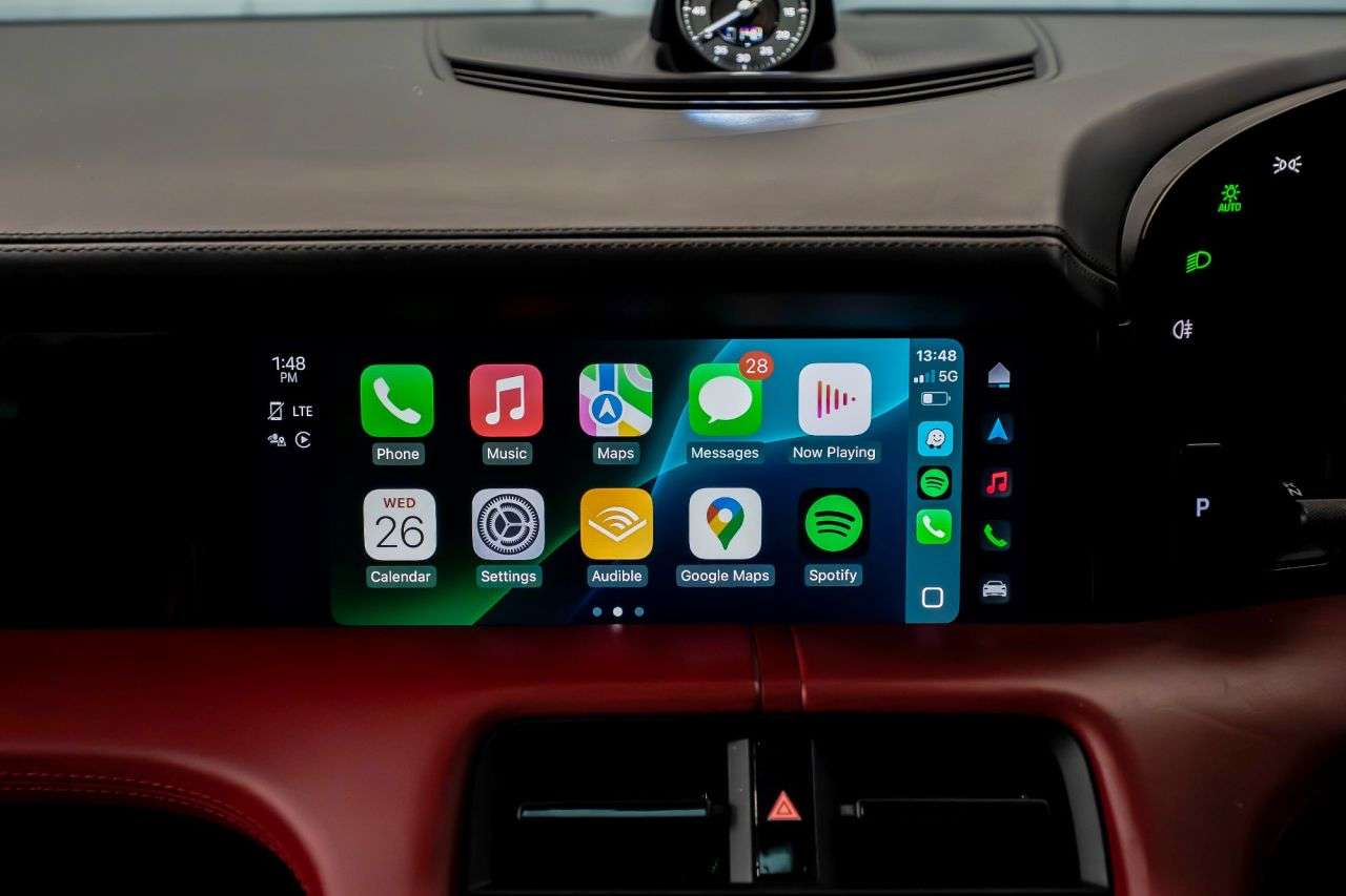 2020 PORSCHE TAYCAN 2020 PORSCHE TAYCAN