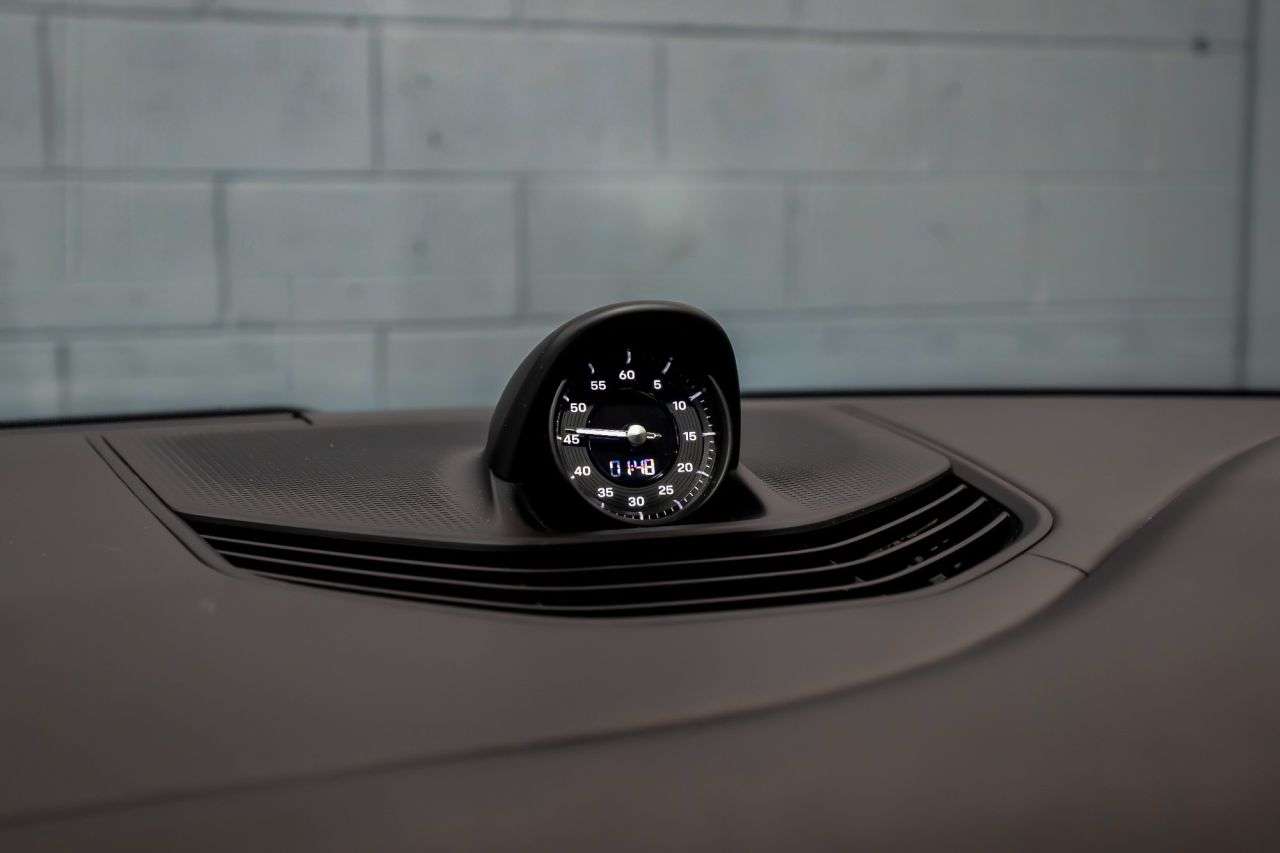 2020 PORSCHE TAYCAN 2020 PORSCHE TAYCAN