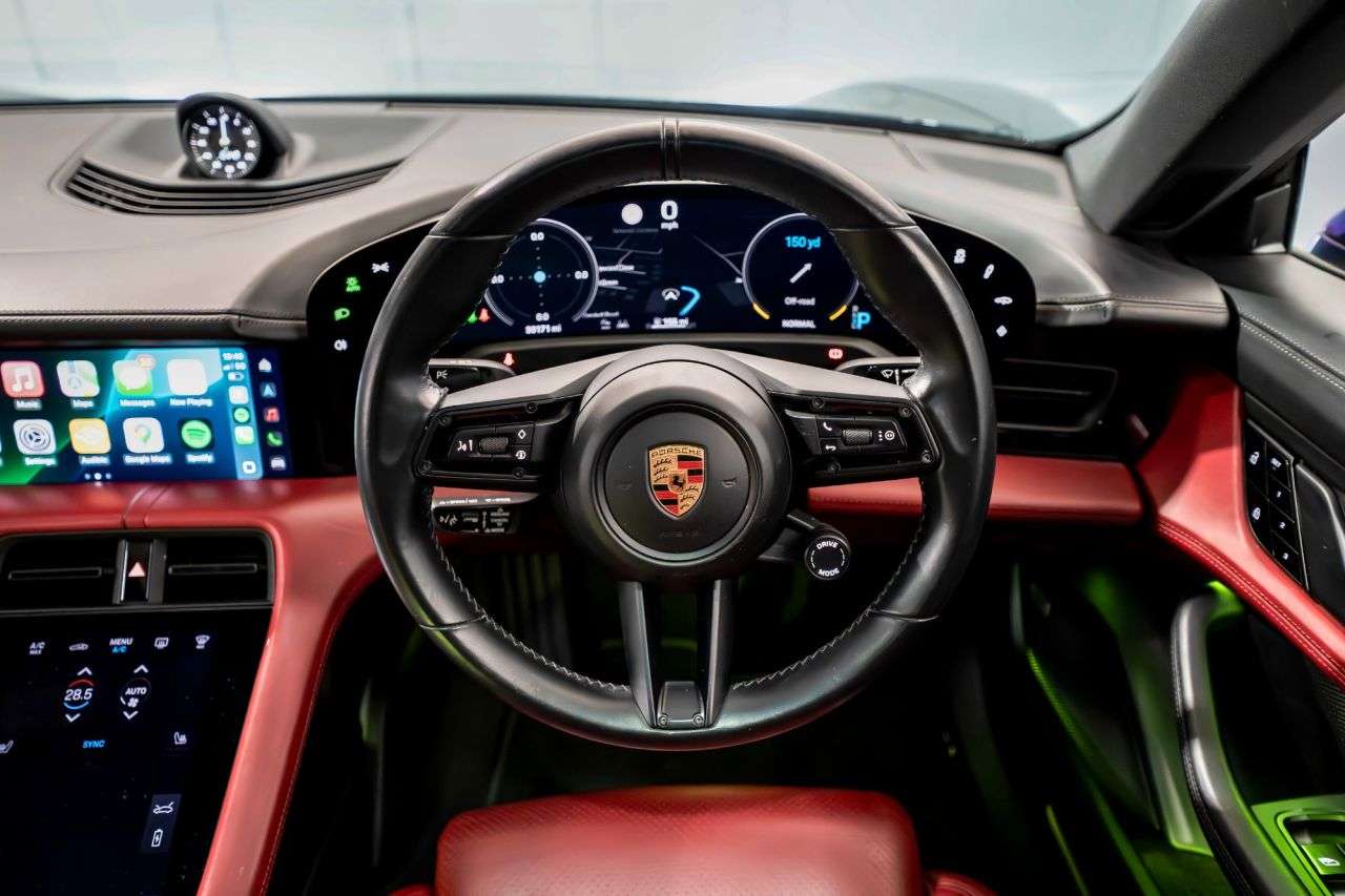 2020 PORSCHE TAYCAN 2020 PORSCHE TAYCAN