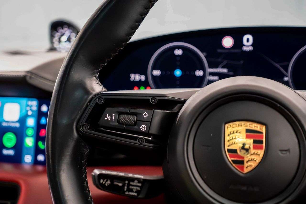 2020 PORSCHE TAYCAN 2020 PORSCHE TAYCAN