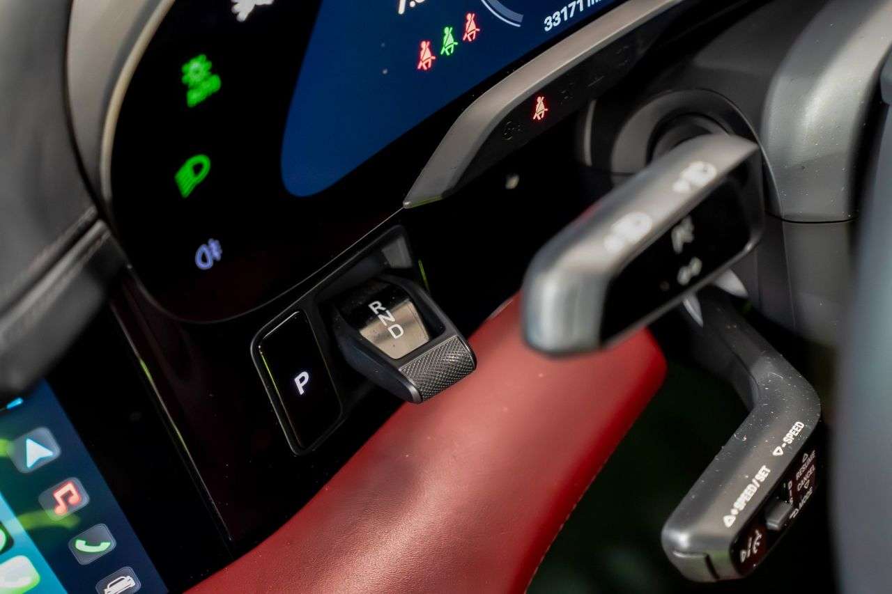 2020 PORSCHE TAYCAN 2020 PORSCHE TAYCAN