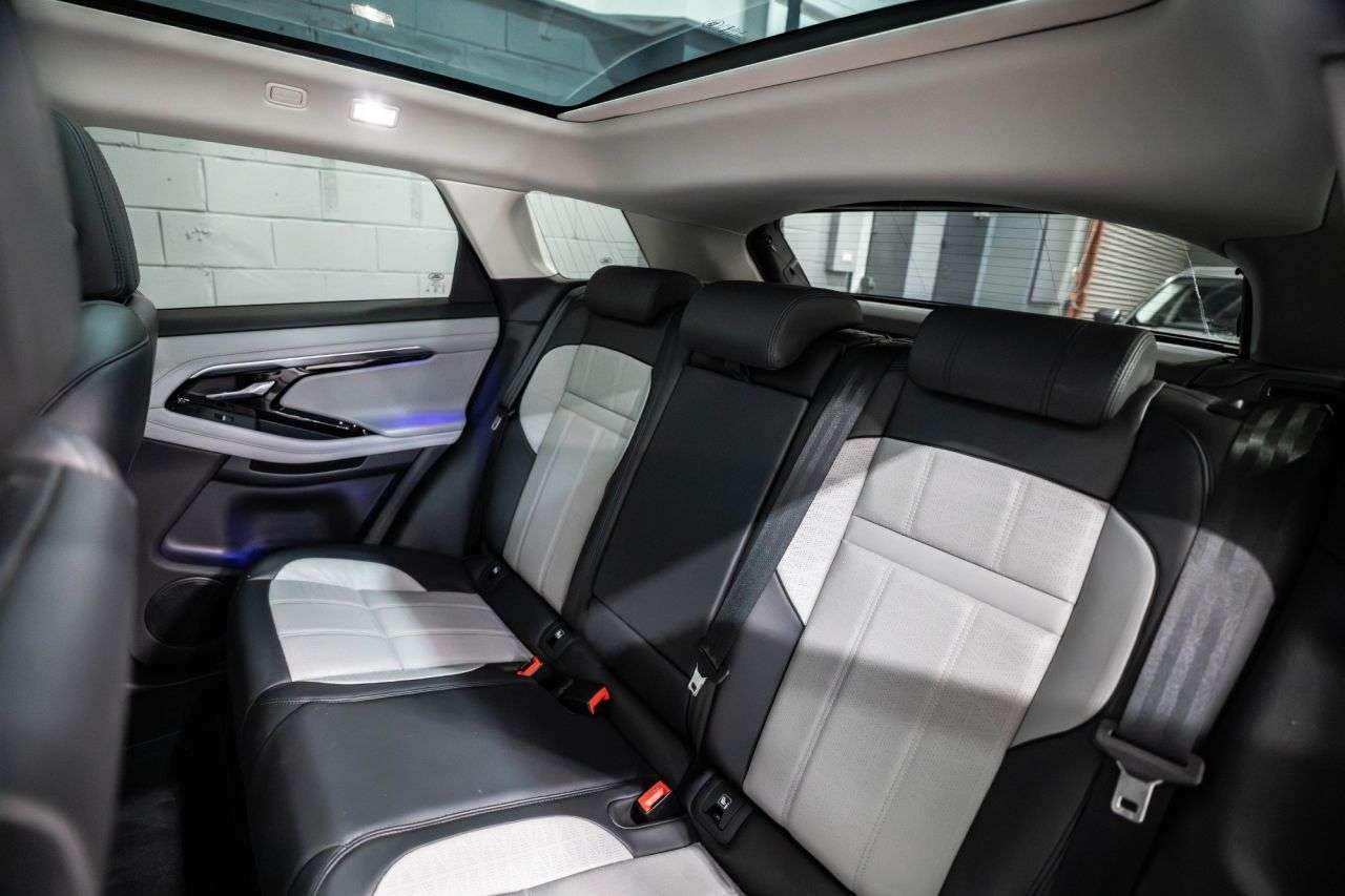 2019 LAND ROVER RANGE ROVER EVOQUE 2019 LAND ROVER RANGE ROVER EVOQUE