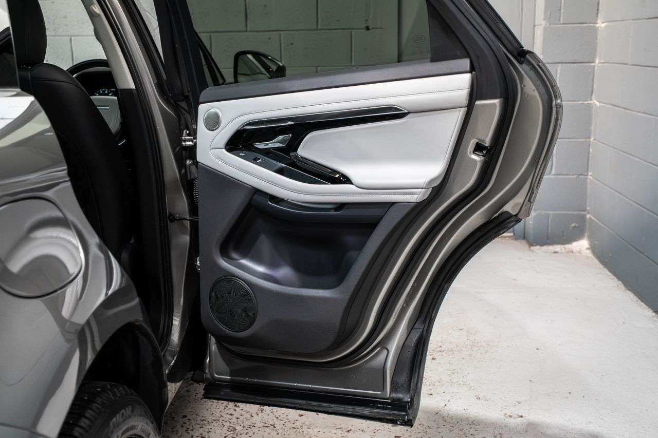 2019 LAND ROVER RANGE ROVER EVOQUE 2019 LAND ROVER RANGE ROVER EVOQUE