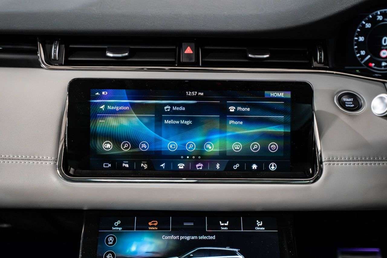 2019 LAND ROVER RANGE ROVER EVOQUE 2019 LAND ROVER RANGE ROVER EVOQUE