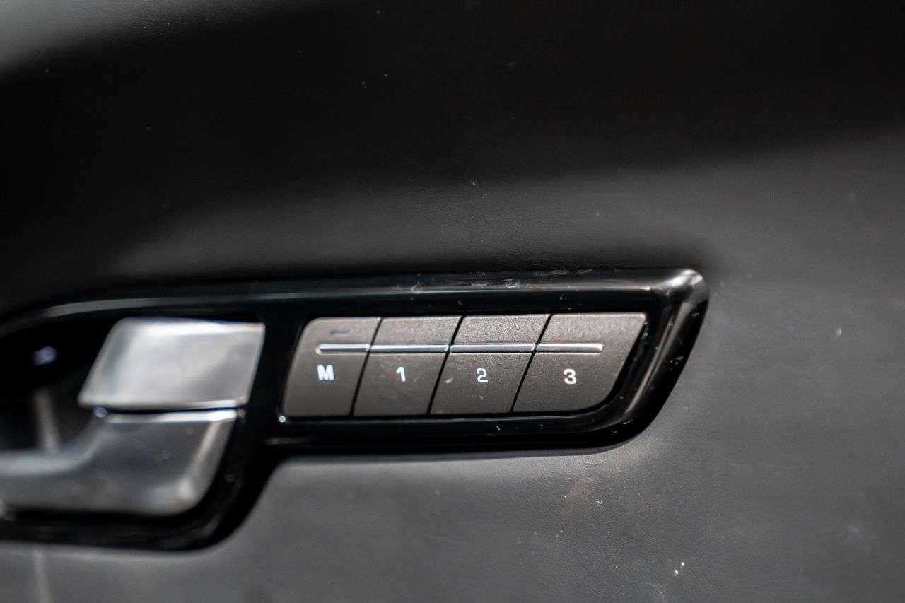 2018 LAND ROVER RANGE ROVER EVOQUE 2018 LAND ROVER RANGE ROVER EVOQUE