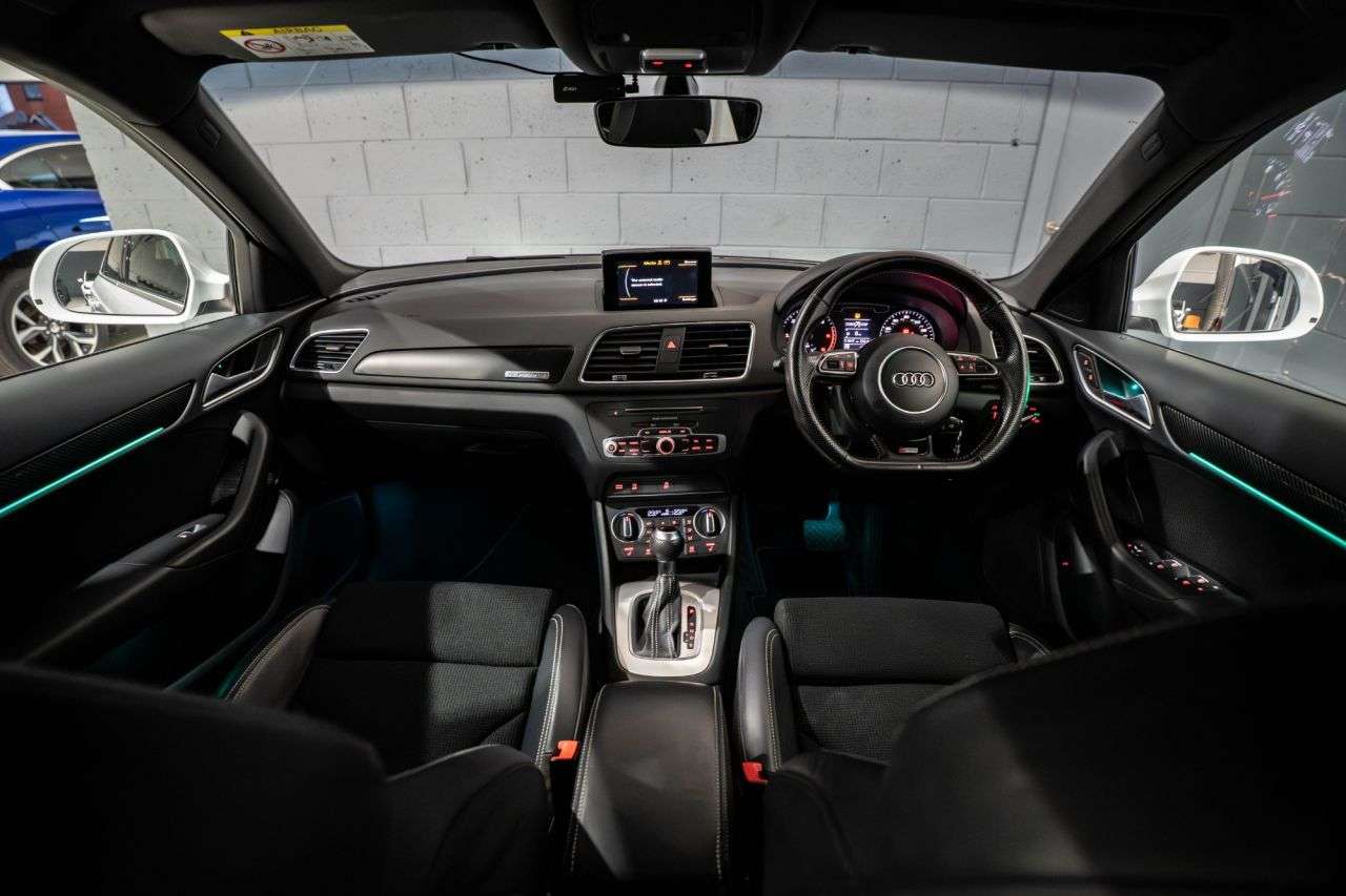 A 2017 AUDI Q3 2.0 TDI S line SUV 5dr Diesel S Tronic quattro Euro 6 (s/s) (Nav) (184 ps) A 2017 AUDI Q3 2.0 TDI S line SUV 5dr Diesel S Tronic quattro Euro 6 (s/s) (Nav) (184 ps)