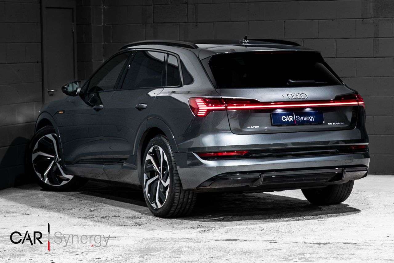 2022 AUDI E-TRON 2022 AUDI E-TRON