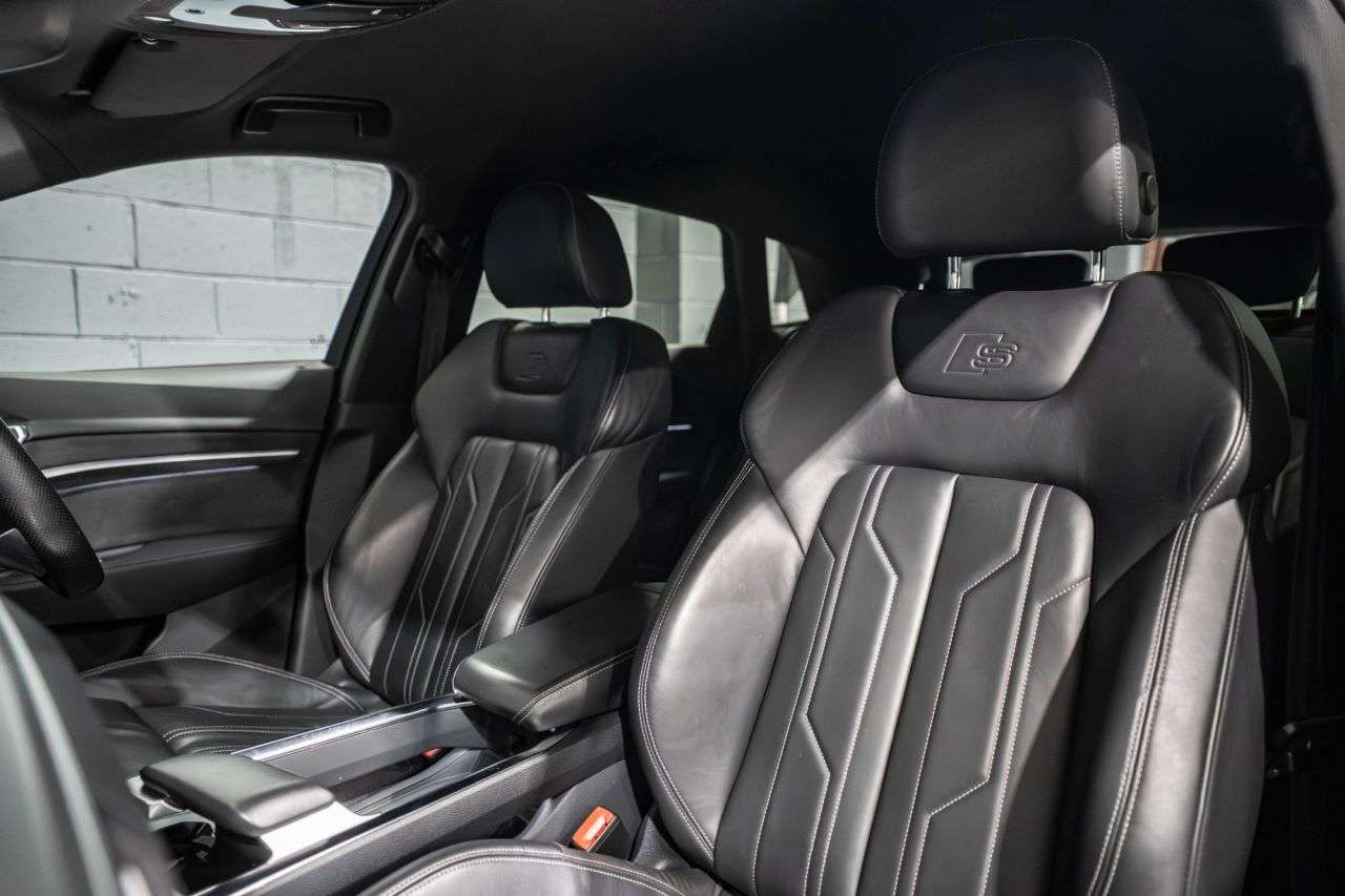 2022 AUDI E-TRON 2022 AUDI E-TRON