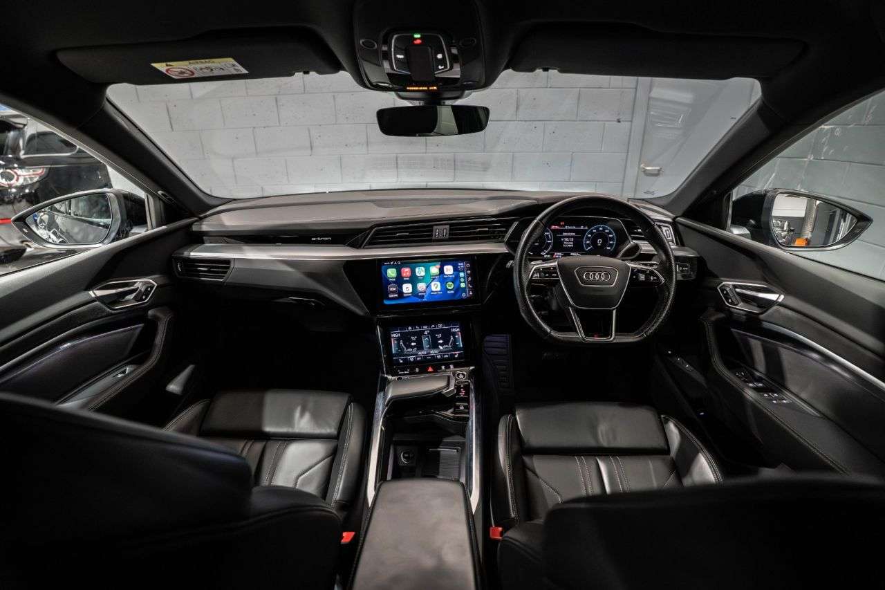 A 2022 AUDI E-TRON 55 Black Edition SUV 5dr Electric Auto quattro 95kWh (11kW Charger) (408 ps A 2022 AUDI E-TRON 55 Black Edition SUV 5dr Electric Auto quattro 95kWh (11kW Charger) (408 ps