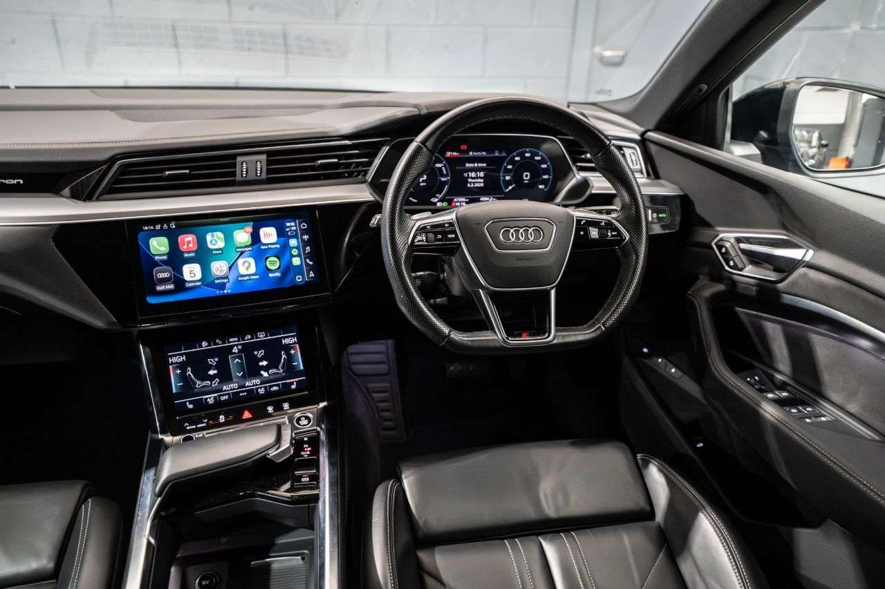 2022 AUDI E-TRON 2022 AUDI E-TRON