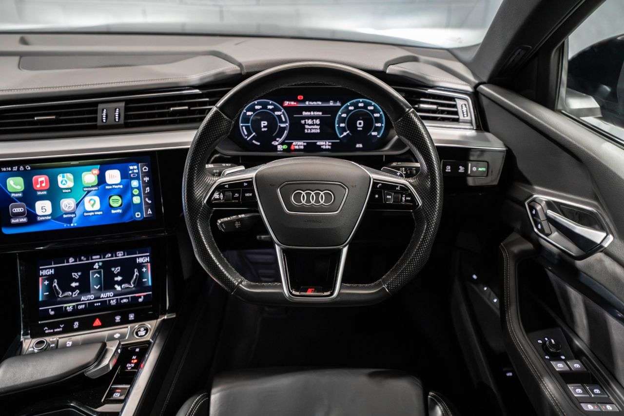 2022 AUDI E-TRON 2022 AUDI E-TRON