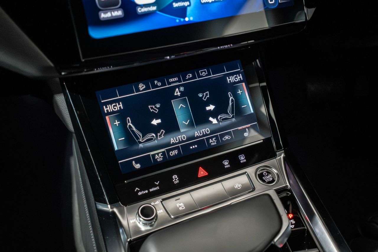 2022 AUDI E-TRON 2022 AUDI E-TRON