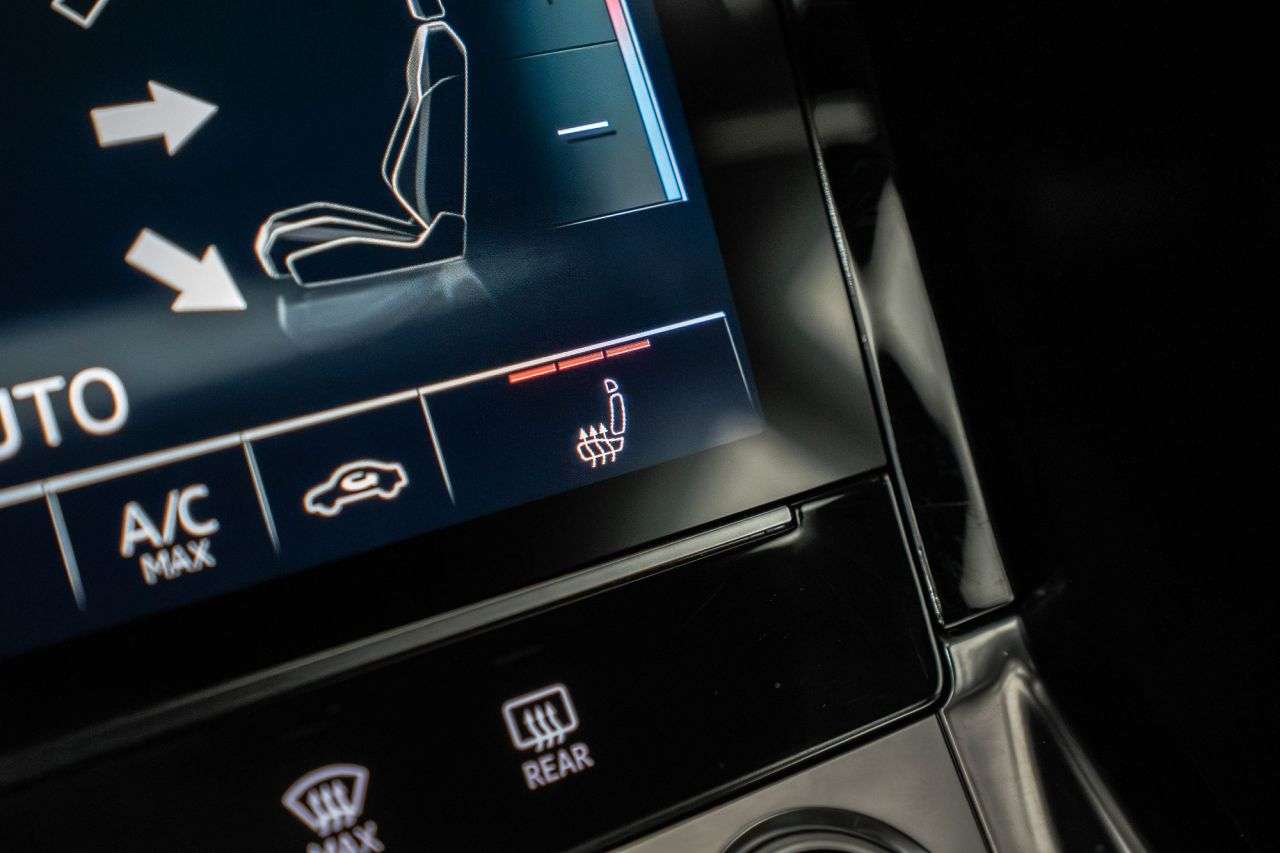 2022 AUDI E-TRON 2022 AUDI E-TRON