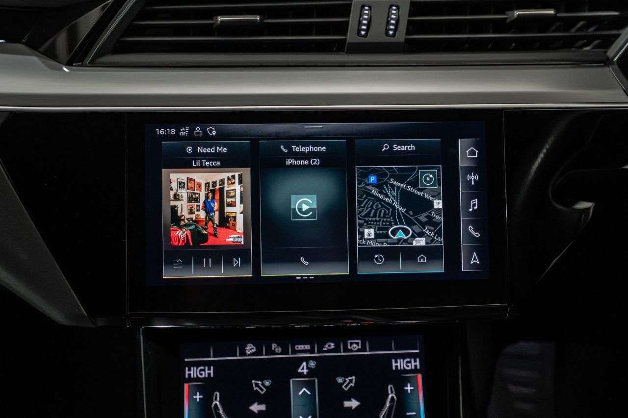 2022 AUDI E-TRON 2022 AUDI E-TRON