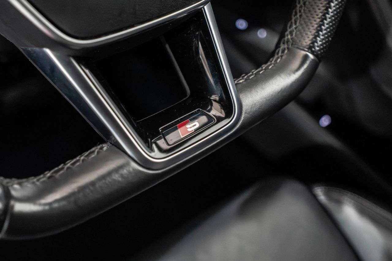 2022 AUDI E-TRON 2022 AUDI E-TRON