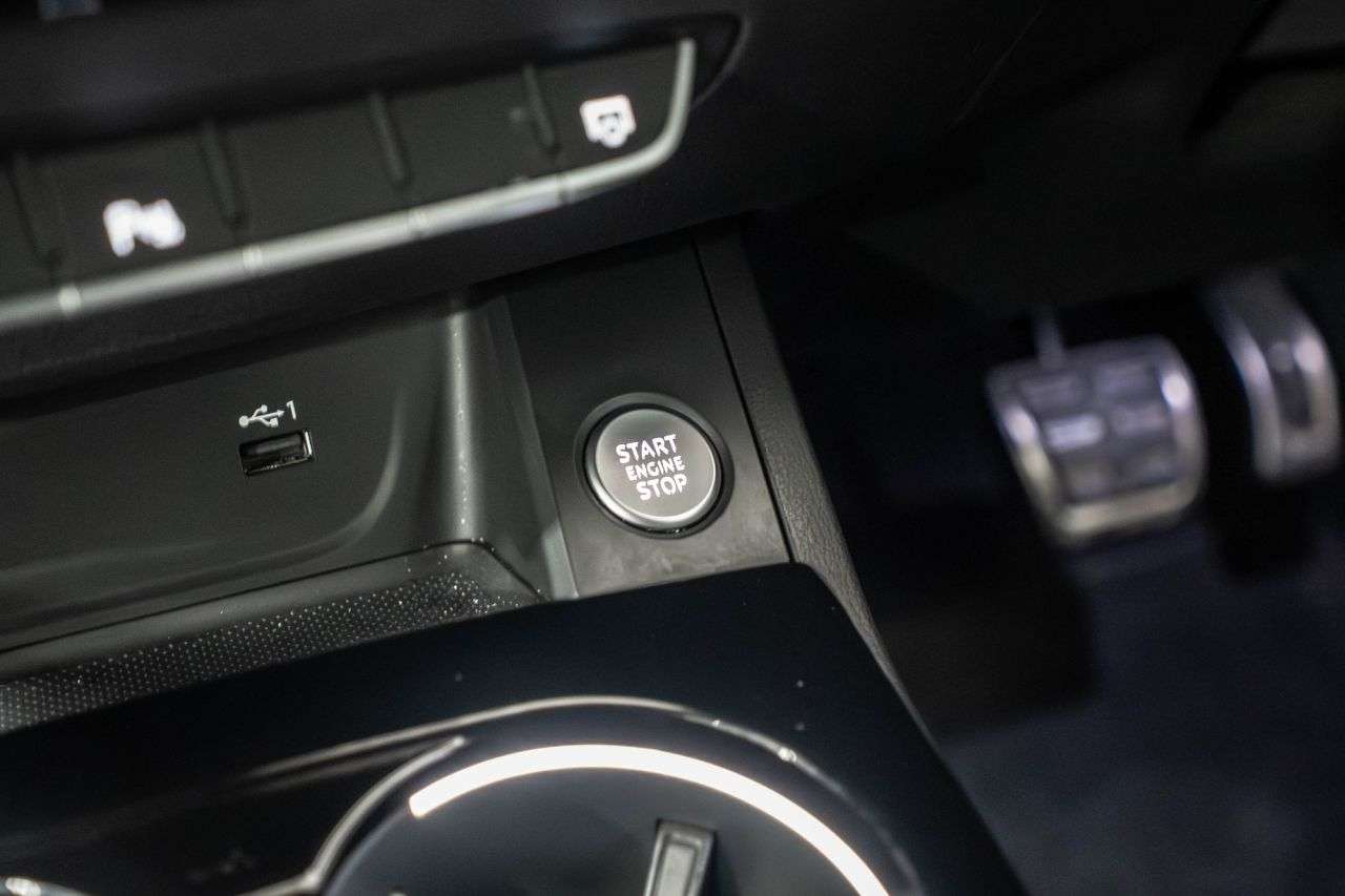 2022 AUDI A5 2022 AUDI A5