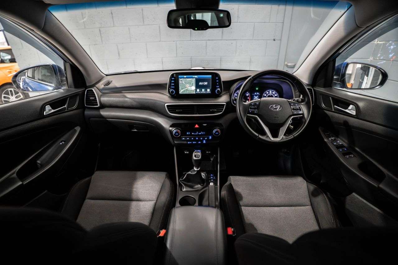 A 2019 HYUNDAI TUCSON 1.6 GDi SE Nav SUV 5dr Petrol Manual Euro 6 (s/s) (132 ps) / STUNNING CAR! A 2019 HYUNDAI TUCSON 1.6 GDi SE Nav SUV 5dr Petrol Manual Euro 6 (s/s) (132 ps) / STUNNING CAR!