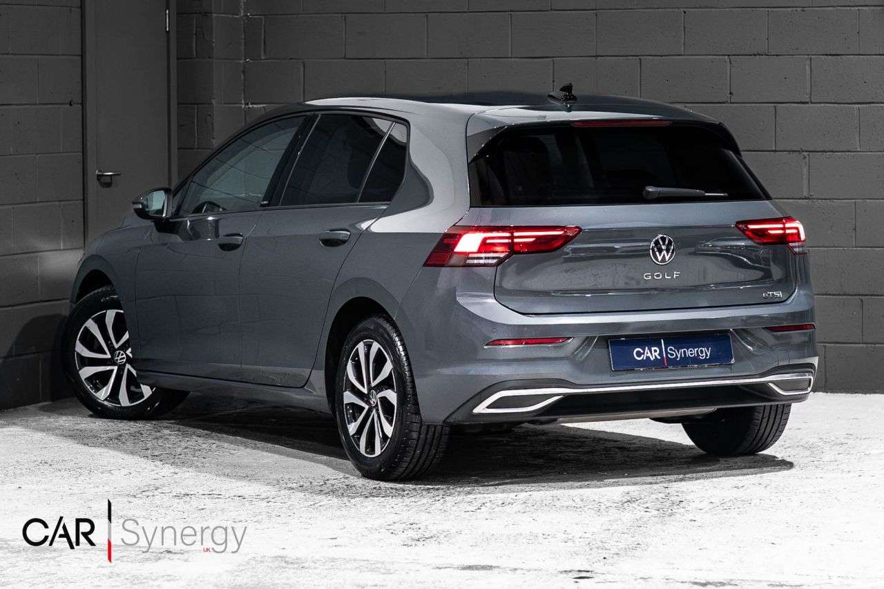 A 2021 VOLKSWAGEN GOLF 1.5 eTSI MHEV Active Hatchback 5dr Petrol Hybrid DSG Euro 6 (s/s) (150 ps) A 2021 VOLKSWAGEN GOLF 1.5 eTSI MHEV Active Hatchback 5dr Petrol Hybrid DSG Euro 6 (s/s) (150 ps)