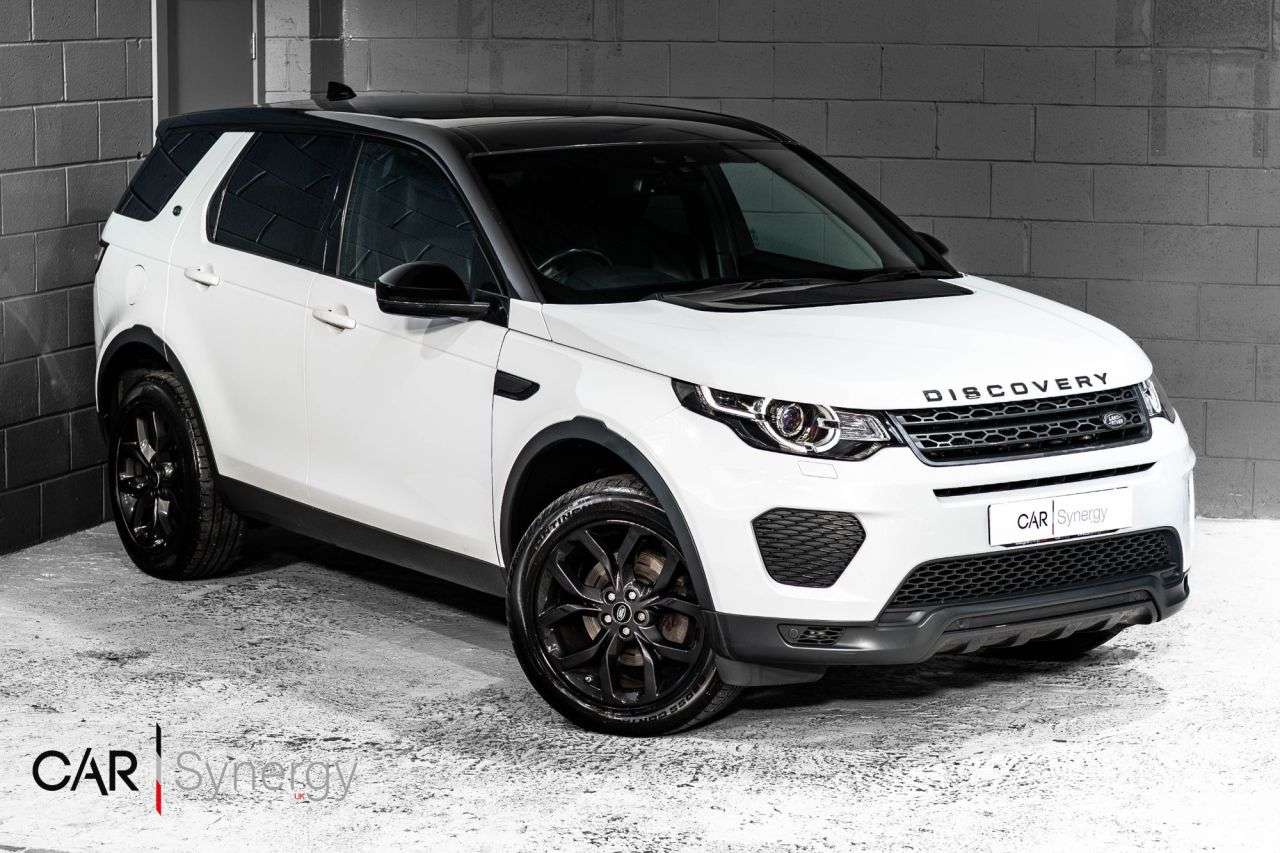 A 2018 LAND ROVER DISCOVERY SPORT 2.0 TD4 Landmark SUV 5dr Diesel Auto 4WD Euro 6 (s/s) (180 ps) / STUNNING C A 2018 LAND ROVER DISCOVERY SPORT 2.0 TD4 Landmark SUV 5dr Diesel Auto 4WD Euro 6 (s/s) (180 ps) / STUNNING C