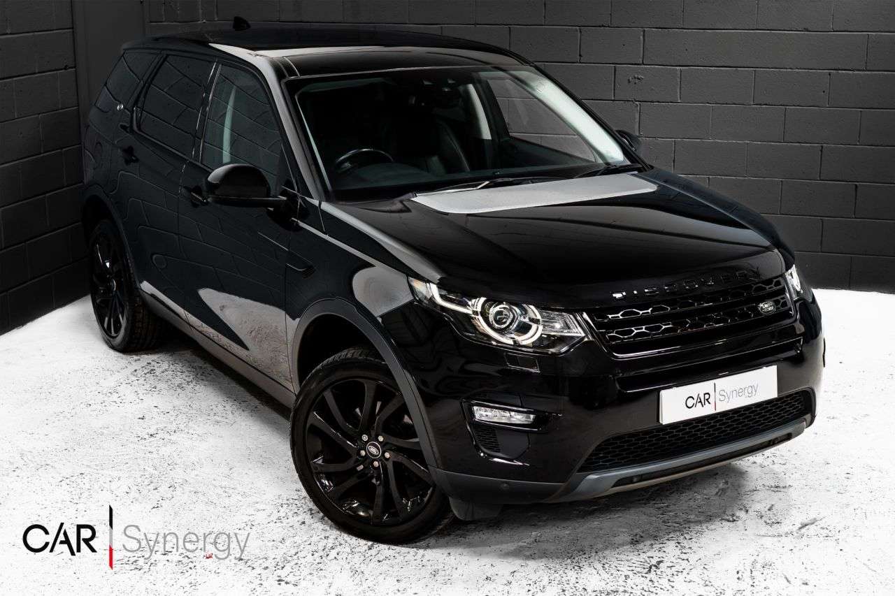 A 2018 LAND ROVER DISCOVERY SPORT 2.0 TD4 HSE Black SUV 5dr Diesel Auto 4WD Euro 6 (s/s) (180 ps) / STUNNING A 2018 LAND ROVER DISCOVERY SPORT 2.0 TD4 HSE Black SUV 5dr Diesel Auto 4WD Euro 6 (s/s) (180 ps) / STUNNING