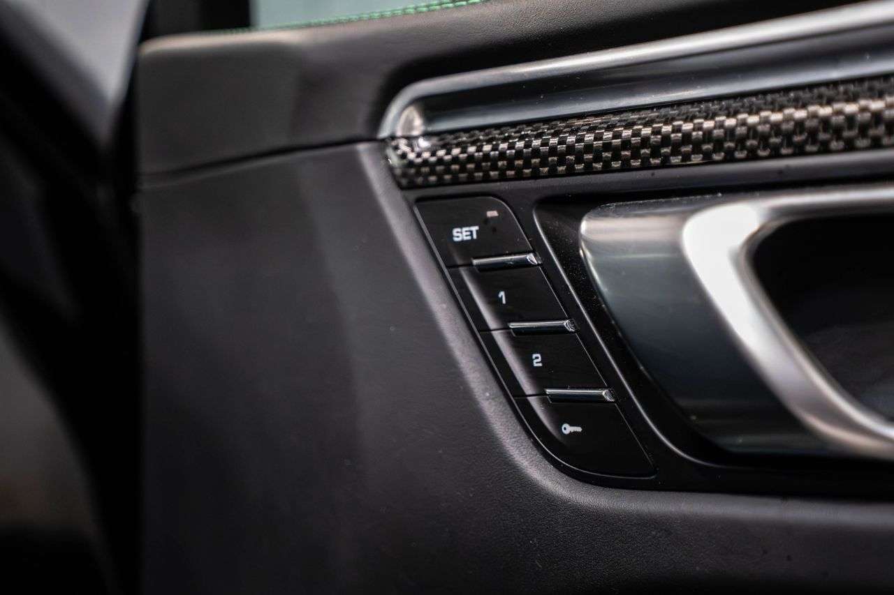 2022 PORSCHE MACAN 2022 PORSCHE MACAN