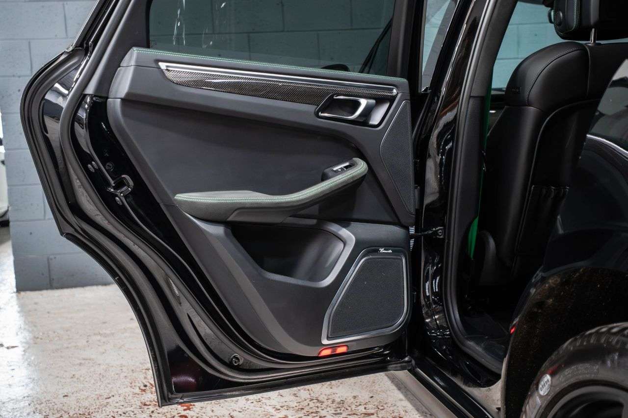 2022 PORSCHE MACAN 2022 PORSCHE MACAN