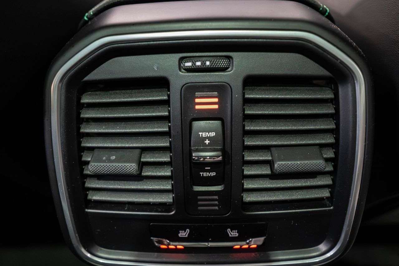 2022 PORSCHE MACAN 2022 PORSCHE MACAN