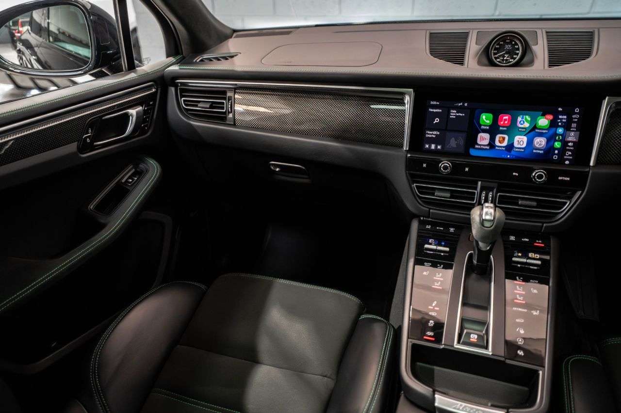 2022 PORSCHE MACAN 2022 PORSCHE MACAN