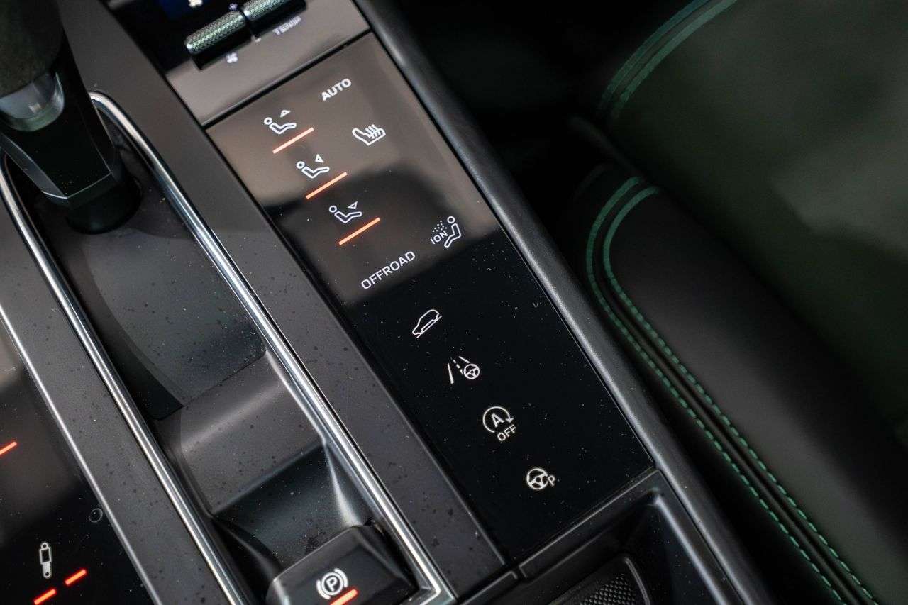 2022 PORSCHE MACAN 2022 PORSCHE MACAN