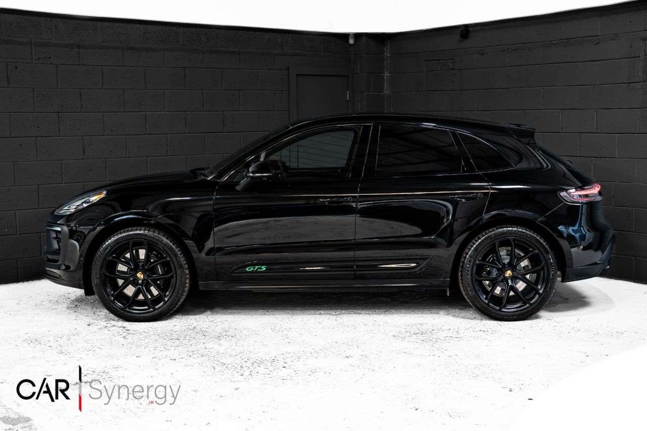A 2022 PORSCHE MACAN 2.9T V6 GTS SUV 5dr Petrol PDK 4WD Euro 6 (s/s) (440 ps) / BURMESTER / GTS A 2022 PORSCHE MACAN 2.9T V6 GTS SUV 5dr Petrol PDK 4WD Euro 6 (s/s) (440 ps) / BURMESTER / GTS