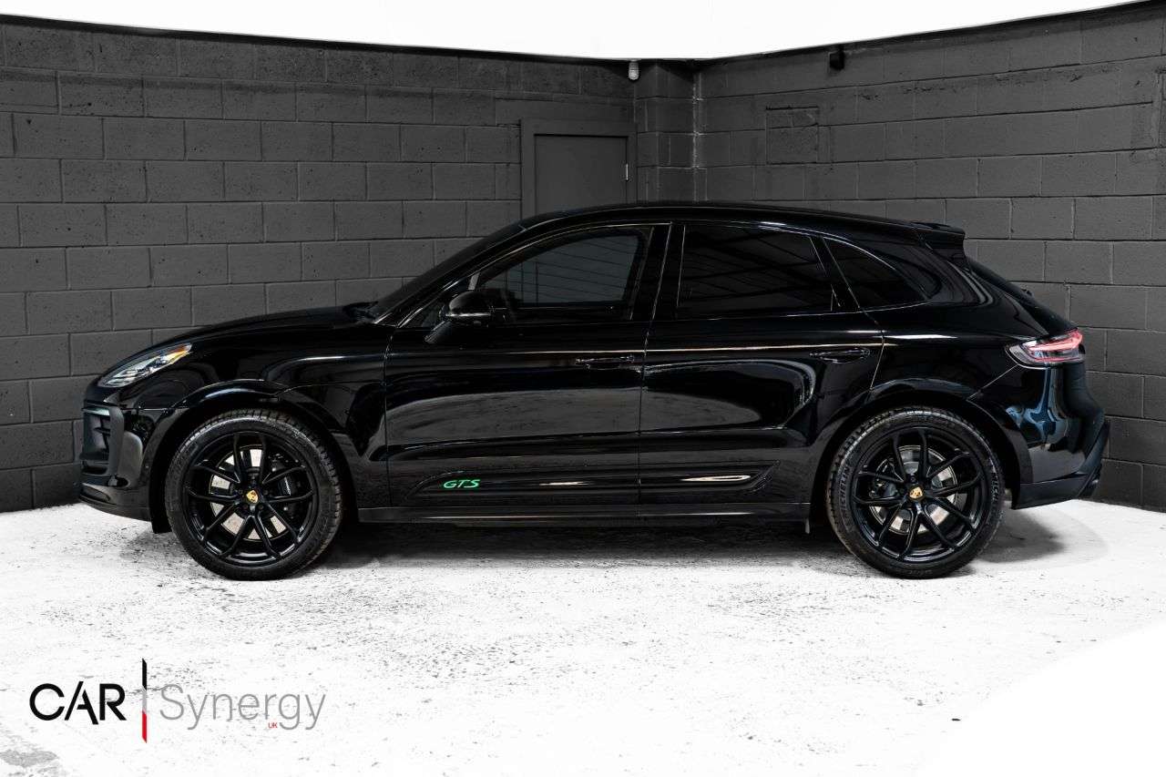 A 2022 PORSCHE MACAN 2.9T V6 GTS SUV 5dr Petrol PDK 4WD Euro 6 (s/s) (440 ps) / BURMESTER / GTS A 2022 PORSCHE MACAN 2.9T V6 GTS SUV 5dr Petrol PDK 4WD Euro 6 (s/s) (440 ps) / BURMESTER / GTS