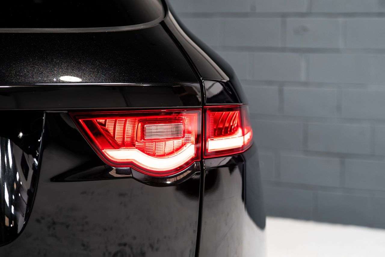 2016 JAGUAR F-PACE 2016 JAGUAR F-PACE