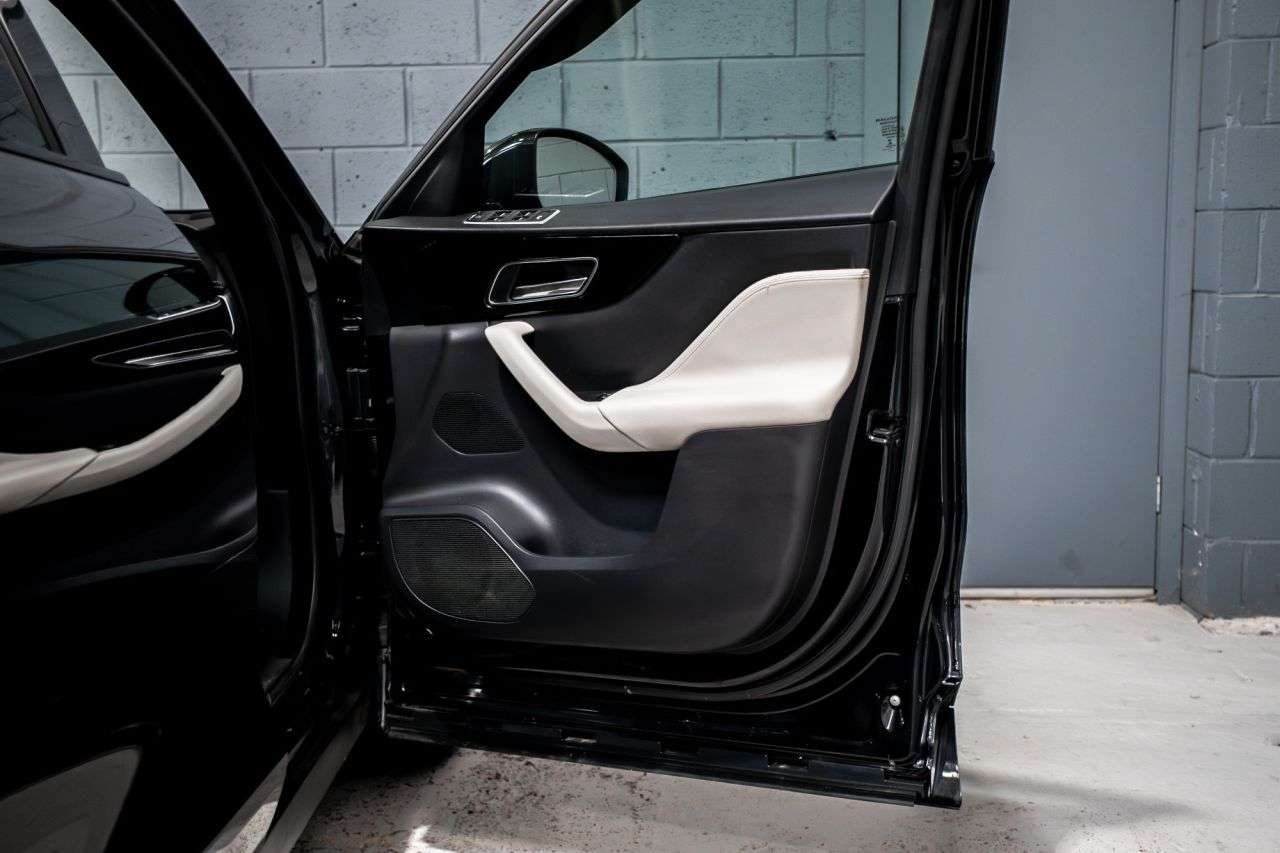 2016 JAGUAR F-PACE 2016 JAGUAR F-PACE