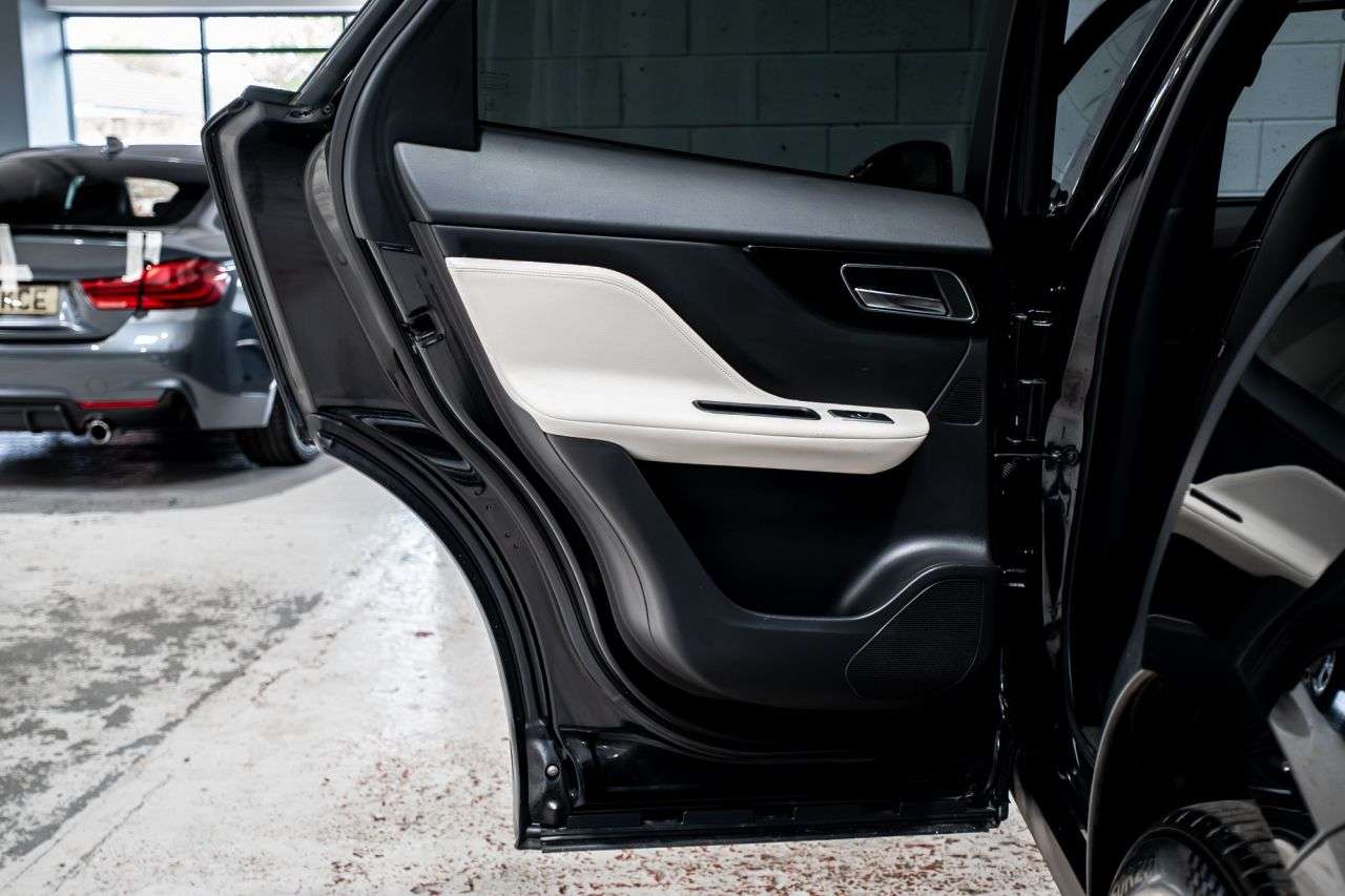 2016 JAGUAR F-PACE 2016 JAGUAR F-PACE