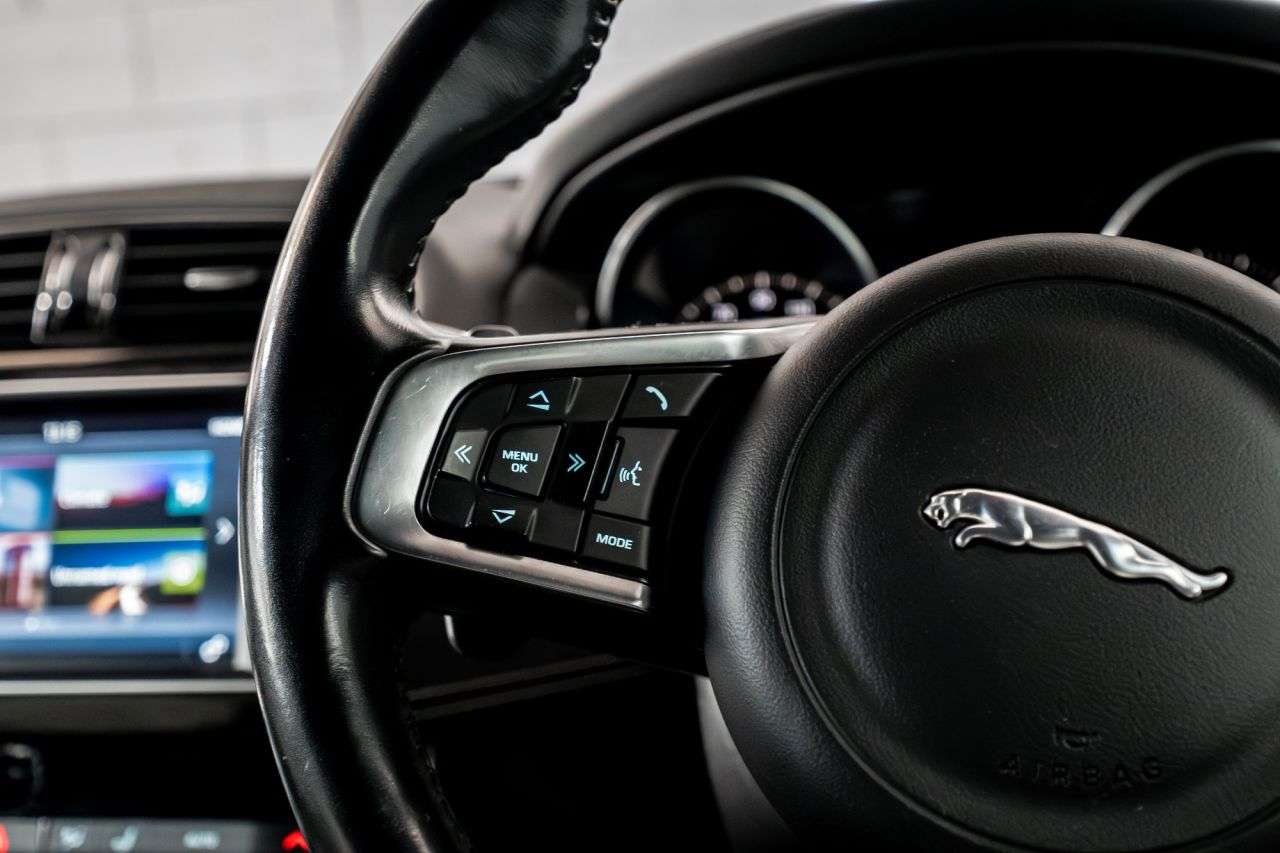 2016 JAGUAR F-PACE 2016 JAGUAR F-PACE