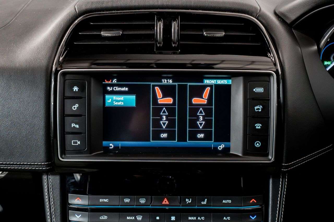 2016 JAGUAR F-PACE 2016 JAGUAR F-PACE