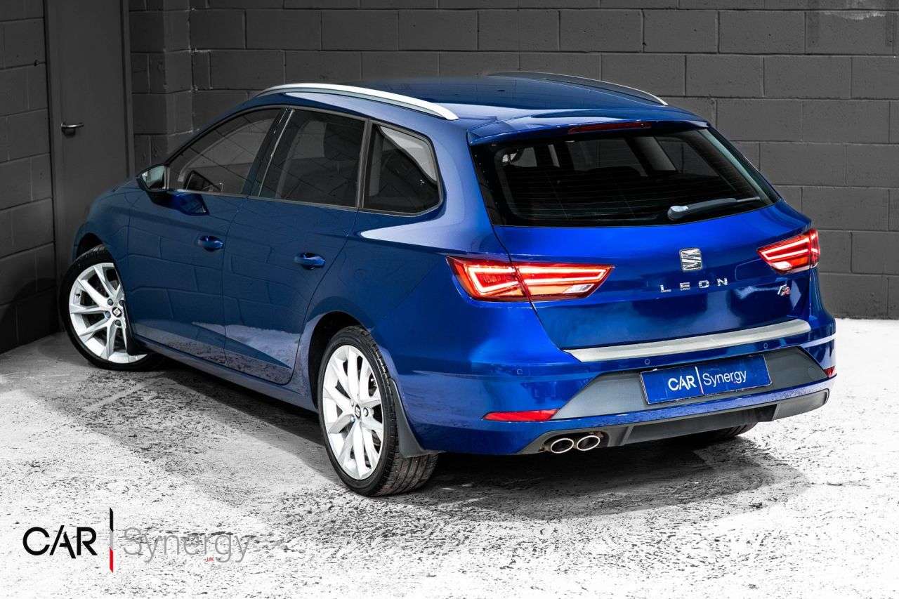 A 2020 SEAT LEON 1.5 TSI EVO FR Estate 5dr Petrol Manual Euro 6 (s/s) (150 ps) / STUNNING CA A 2020 SEAT LEON 1.5 TSI EVO FR Estate 5dr Petrol Manual Euro 6 (s/s) (150 ps) / STUNNING CA