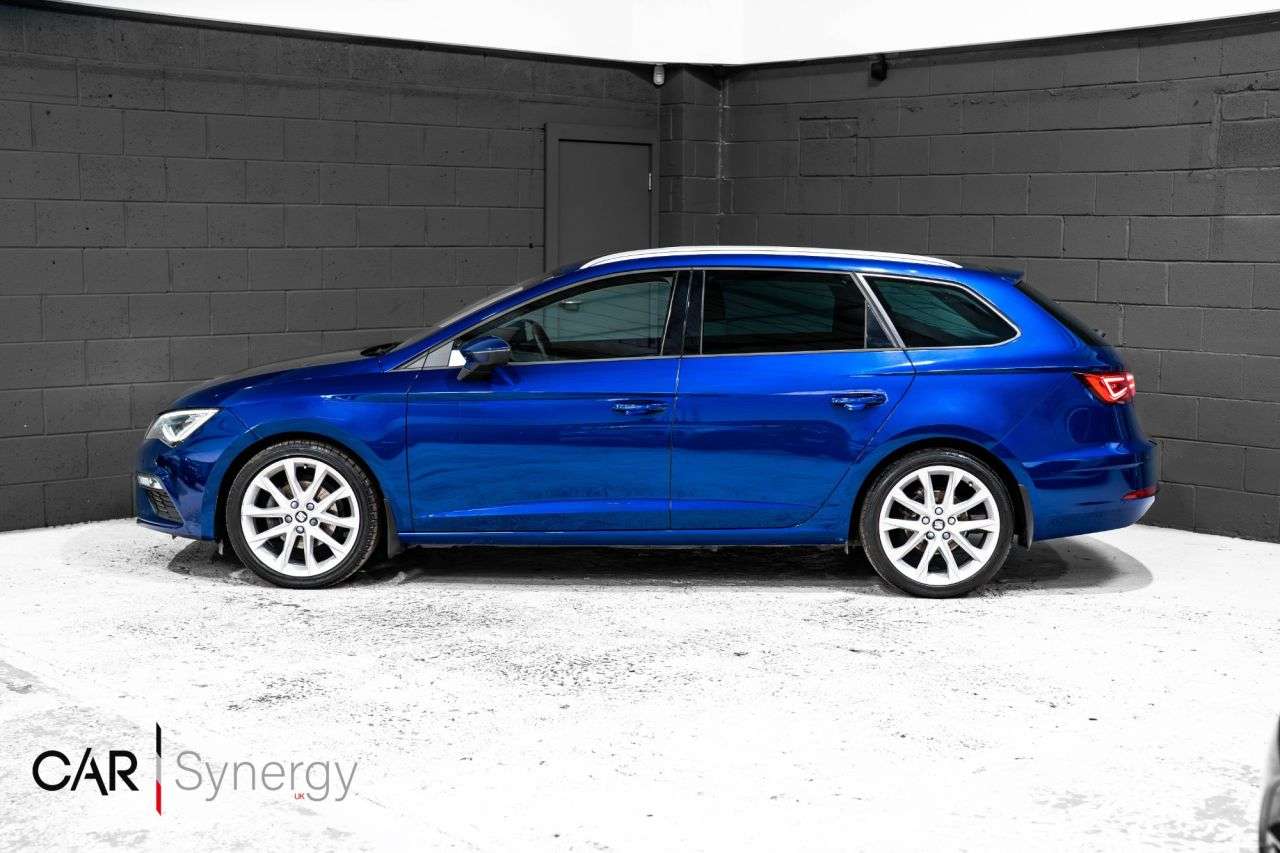 A 2020 SEAT LEON 1.5 TSI EVO FR Estate 5dr Petrol Manual Euro 6 (s/s) (150 ps) / STUNNING CA A 2020 SEAT LEON 1.5 TSI EVO FR Estate 5dr Petrol Manual Euro 6 (s/s) (150 ps) / STUNNING CA