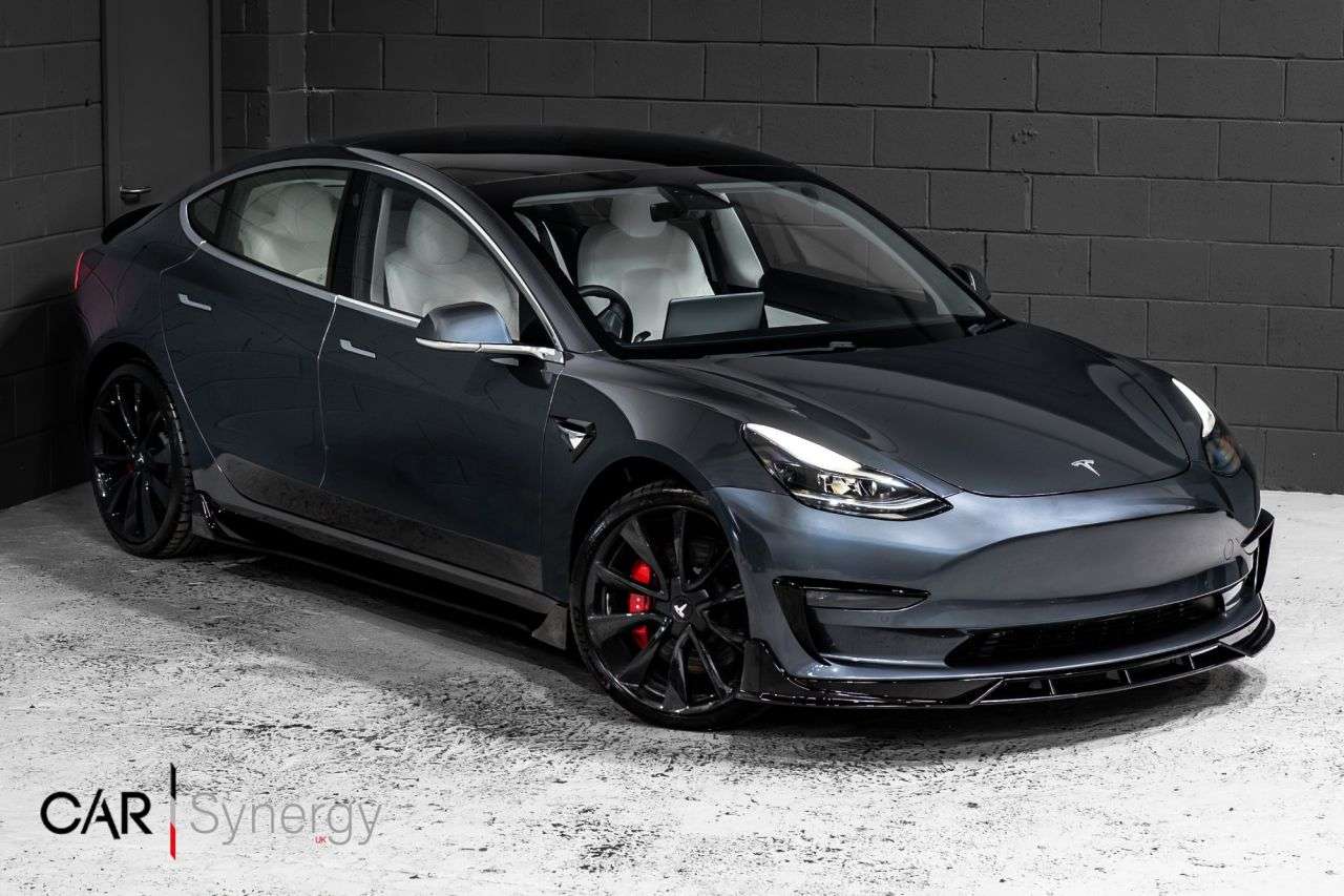 A 2019 TESLA MODEL 3 (Dual Motor) Performance Saloon 4dr Electric Auto 4WDE (Performance Upgrade A 2019 TESLA MODEL 3 (Dual Motor) Performance Saloon 4dr Electric Auto 4WDE (Performance Upgrade
