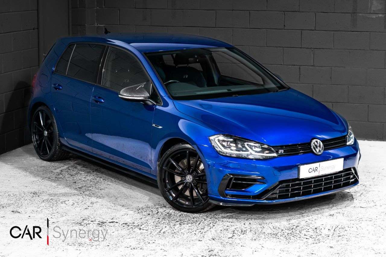 A 2019 VOLKSWAGEN GOLF 2.0 TSI R Hatchback 5dr Petrol DSG 4Motion Euro 6 (s/s) (300 ps) / STUNNING A 2019 VOLKSWAGEN GOLF 2.0 TSI R Hatchback 5dr Petrol DSG 4Motion Euro 6 (s/s) (300 ps) / STUNNING