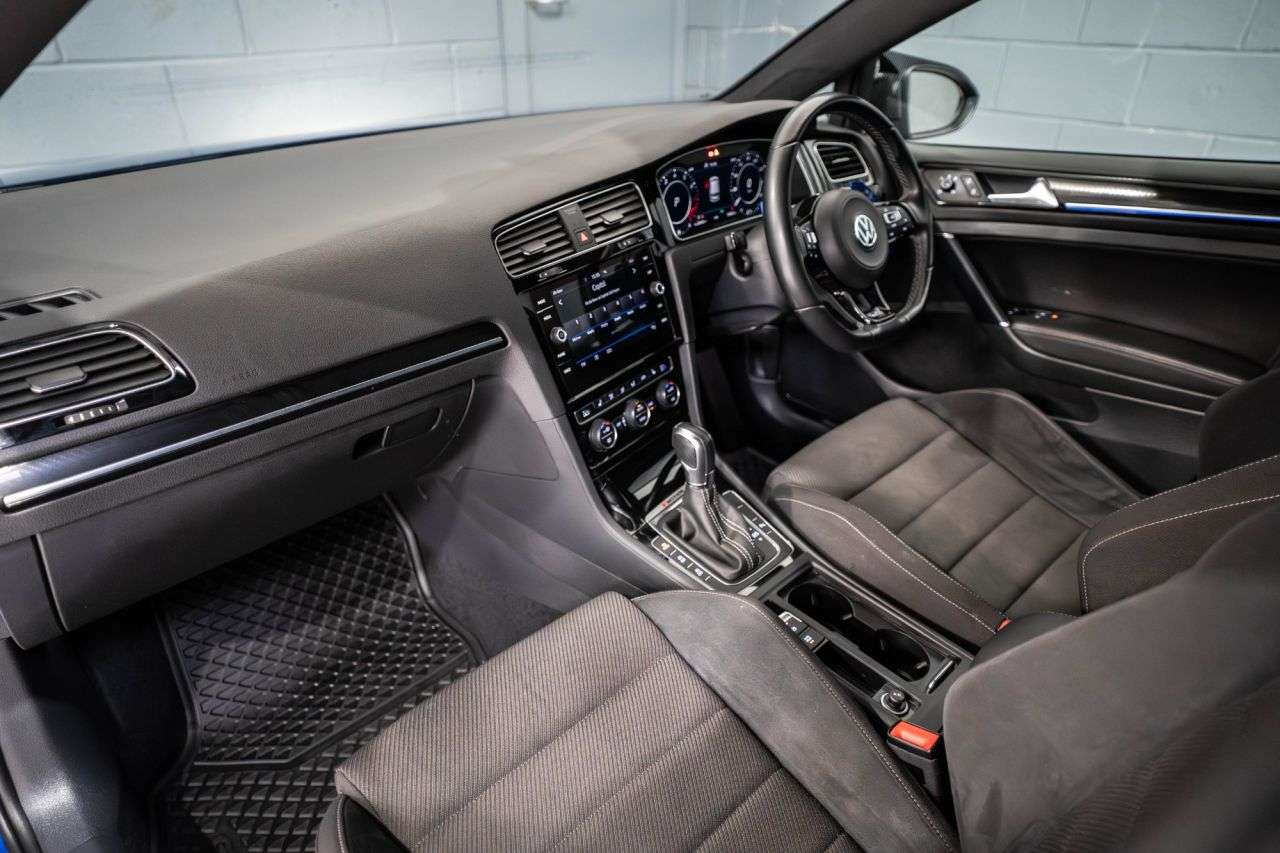 2019 VOLKSWAGEN GOLF 2019 VOLKSWAGEN GOLF