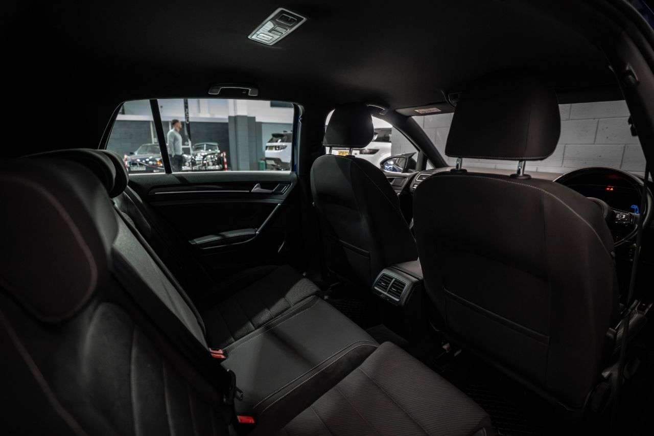 2019 VOLKSWAGEN GOLF 2019 VOLKSWAGEN GOLF