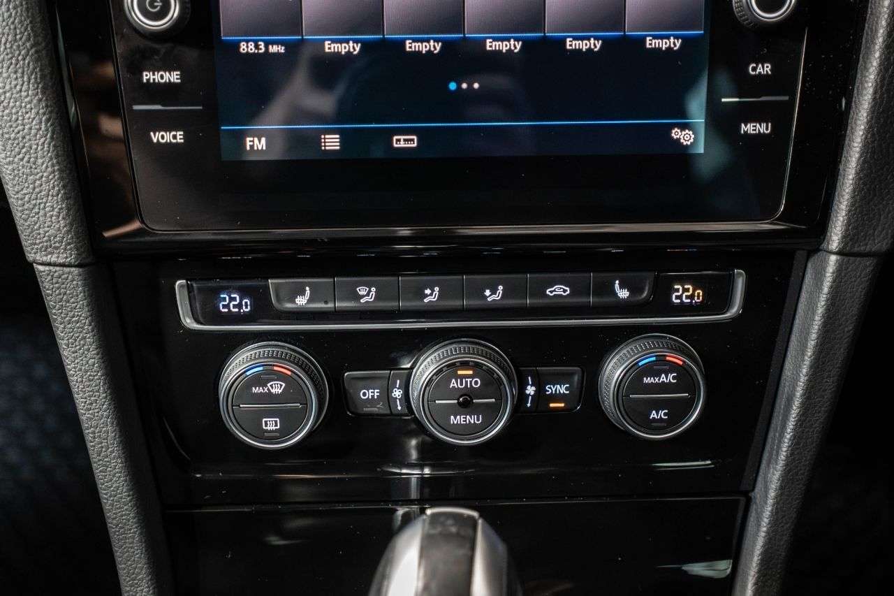 2019 VOLKSWAGEN GOLF 2019 VOLKSWAGEN GOLF