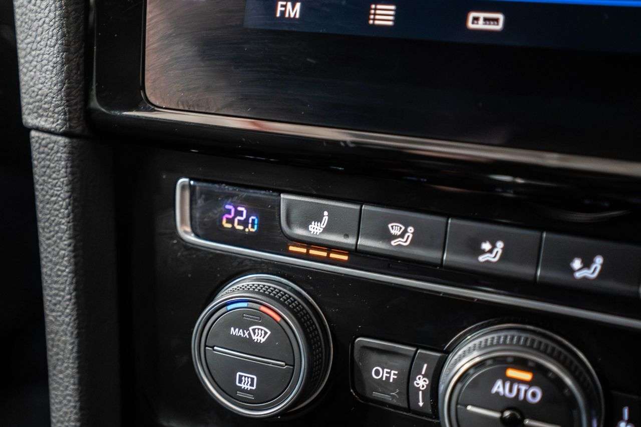 2019 VOLKSWAGEN GOLF 2019 VOLKSWAGEN GOLF