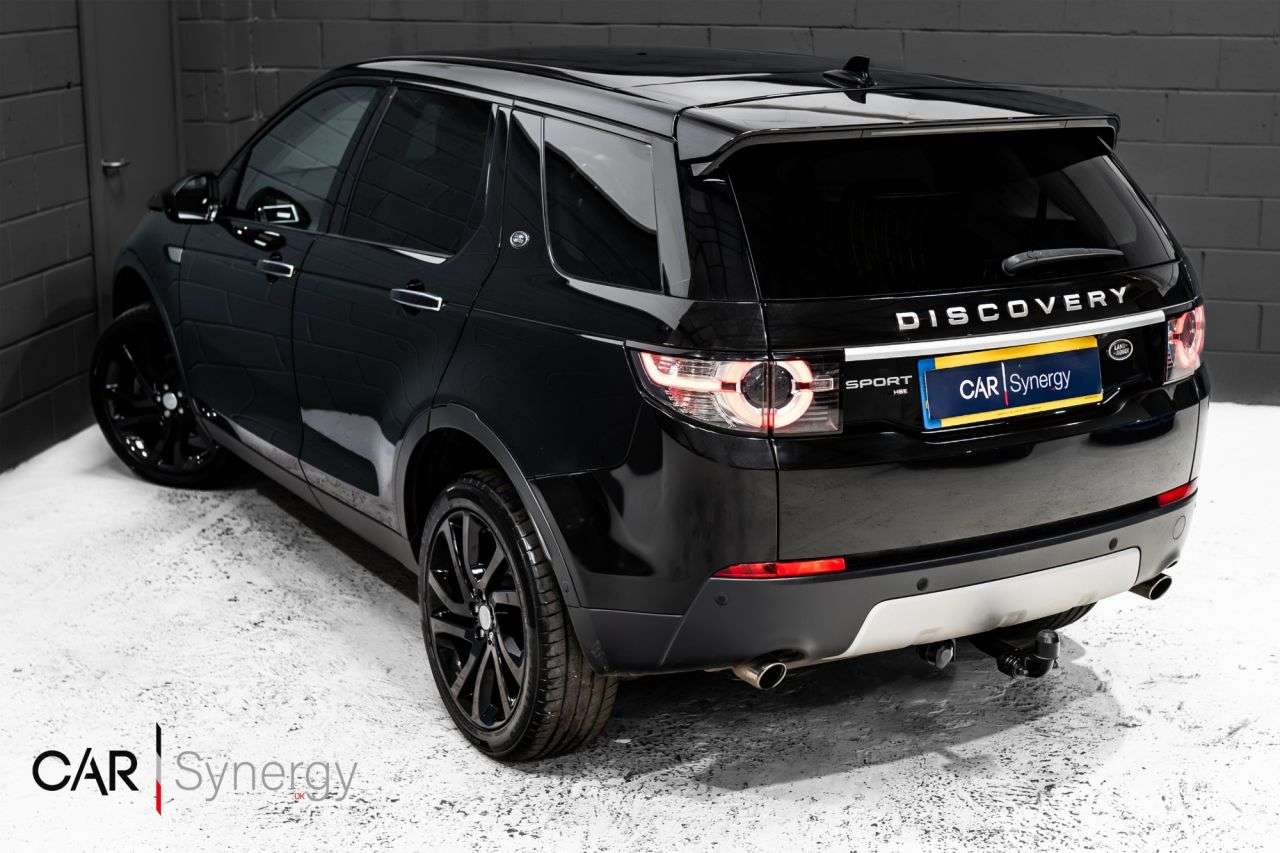 A 2017 LAND ROVER DISCOVERY SPORT 2.0 TD4 HSE Luxury SUV 5dr Diesel Auto 4WD Euro 6 (s/s) (180 ps) / STUNNING A 2017 LAND ROVER DISCOVERY SPORT 2.0 TD4 HSE Luxury SUV 5dr Diesel Auto 4WD Euro 6 (s/s) (180 ps) / STUNNING