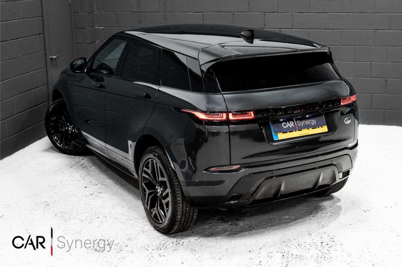 A 2019 LAND ROVER RANGE ROVER EVOQUE 2.0 D150 R-Dynamic SE SUV 5dr Diesel Auto 4WD Euro 6 (s/s) (150 ps) / STUNN A 2019 LAND ROVER RANGE ROVER EVOQUE 2.0 D150 R-Dynamic SE SUV 5dr Diesel Auto 4WD Euro 6 (s/s) (150 ps) / STUNN