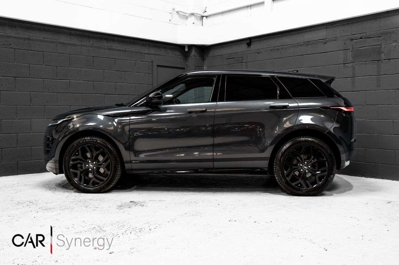 A 2019 LAND ROVER RANGE ROVER EVOQUE 2.0 D150 R-Dynamic SE SUV 5dr Diesel Auto 4WD Euro 6 (s/s) (150 ps) / STUNN A 2019 LAND ROVER RANGE ROVER EVOQUE 2.0 D150 R-Dynamic SE SUV 5dr Diesel Auto 4WD Euro 6 (s/s) (150 ps) / STUNN